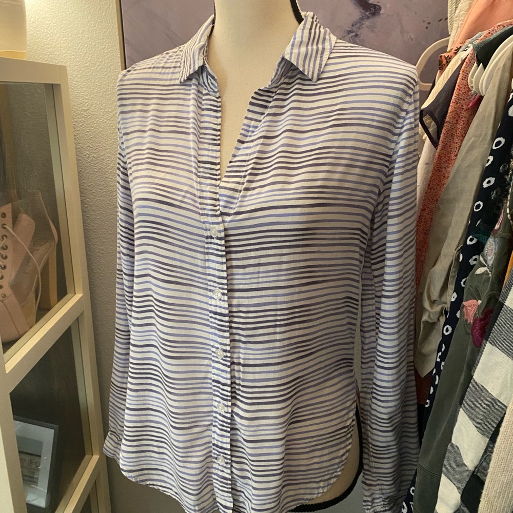 3/$30! Cloth and Stone Striped Button Up - Picture 2 of 7